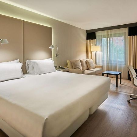 Nh Lleida Pirineos Hotell Exteriör bild