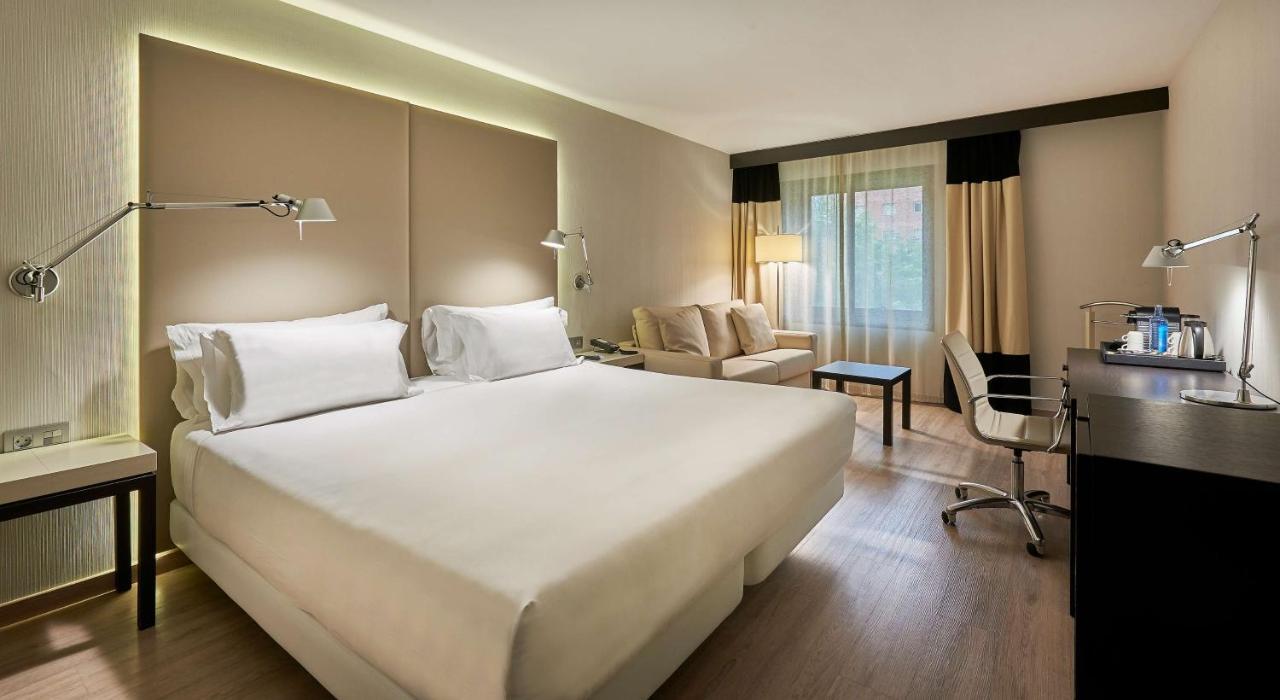 Nh Lleida Pirineos Hotell Exteriör bild